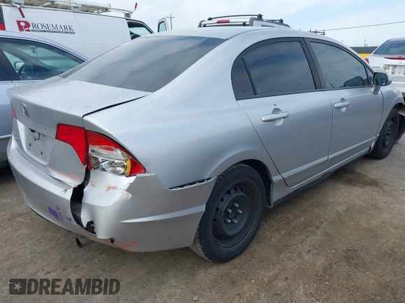 2008 Honda Civic LX z VIN 2HGFA16588H347830, wystawiony jako IAAI lot #41544521 z przebiegiem 175 166 mil mil oraz . Historia ofert i sprzedaży dostępna na DreamBid. Obrazek 4.
