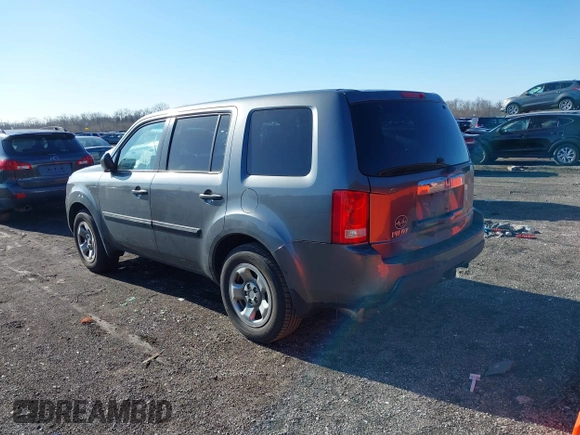 2011 Honda Pilot LX with VIN 5FNYF4H22BB028742, listed as a IAAI auction lot 41856146 with 190,615 mi miles. Bid and sale history available at carsss.com. Image 3.