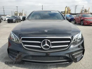 2019 Mercedes-Benz E 300 with VIN WDDZF4JB9KA517202, listed as a Copart auction lot 54513665 with 88,919 mi miles and Salvage title. Bid and sale history available at DreamBid. Image 5.