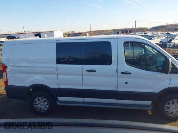 2019 Ford Transit с VIN 1FTYR1ZM1KKB01558, выставлен на аукционе IAAI как лот 41823506 с пробегом 73 250 миль миль и . История ставок и продаж доступна на DreamBid. Изображение 13.