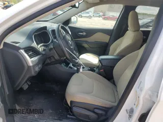2016 Jeep Cherokee Latitude z VIN 1C4PJLCB0GW329394, wystawiony jako Copart lot #55442565 z przebiegiem 95 136 mil mil oraz Szkoda całkowita • Salvage title. Historia ofert i sprzedaży dostępna na DreamBid. Obrazek 7.