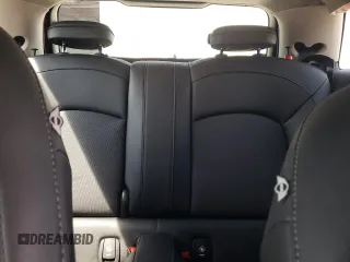 2015 MINI Hardtop с VIN WMWXM5C53F3A97113, выставлен на аукционе Copart как лот 53261385 с пробегом 43 053 миль миль и Списание • Salvage title. История ставок и продаж доступна на DreamBid. Изображение 10.