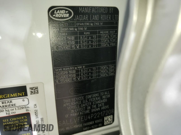 2023 Land Rover Defender z VIN SALEVFEU4P2217208, wystawiony jako Copart lot #43582325 z przebiegiem 9 031 mil mil oraz Szkoda całkowita • Salvage title. Historia ofert i sprzedaży dostępna na DreamBid. Obrazek 13.