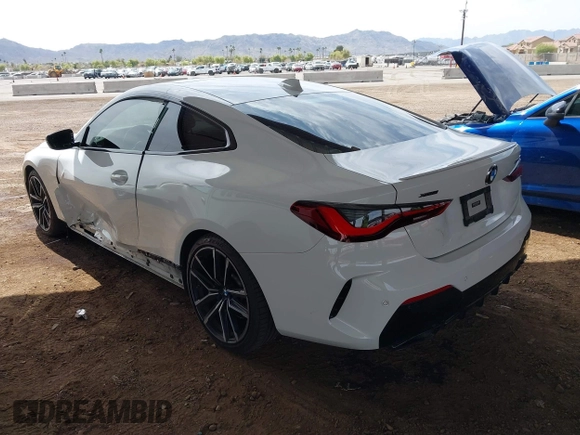 2021 BMW 4 Series M440i xDrive with VIN WBA13AR09MCF74685, listed as a IAAI auction lot 41881537 with 43,400 mi miles and . Bid and sale history available at DreamBid. Image 3.
