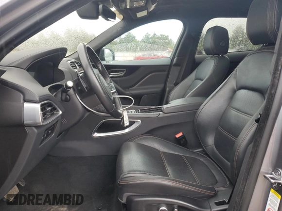 2020 Jaguar F-Pace 25t Prestige with VIN SADCK2FX5LA644555, listed as a Copart auction lot 56758625 with 117,726 mi miles and Clean title. Bid and sale history available at DreamBid. Image 7.
