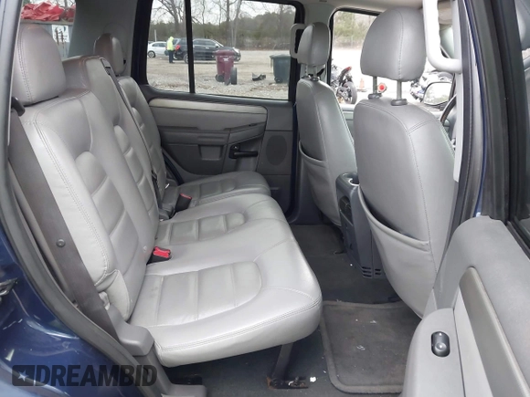 2005 Ford Explorer XLT with VIN 1FMDU63W95UB20853, listed as a IAAI auction lot 41551372 with 244,846 mi miles and . Bid and sale history available at DreamBid. Image 8.