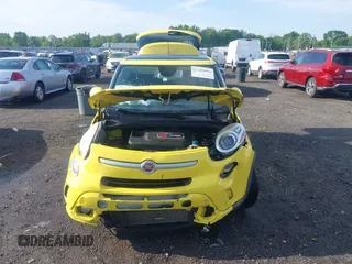 2014 FIAT 500L Trekking z VIN ZFBCFADH4EZ013485, wystawiony jako IAAI lot #42104043 z przebiegiem 157 744 mil mil oraz . Historia ofert i sprzedaży dostępna na DreamBid. Obrazek 10.
