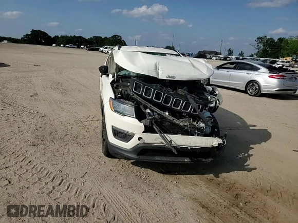 2020 Jeep Compass Sport z VIN 3C4NJDAB8LT105015, wystawiony jako Copart lot #54921305 z przebiegiem 104 453 mil mil oraz Nie do naprawy • Non repairable. Historia ofert i sprzedaży dostępna na DreamBid. Obrazek 15.