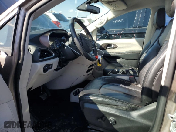 2017 Chrysler Pacifica Touring L with VIN 2C4RC1BG6HR537536, listed as a Copart auction lot 49702695 with 123,599 mi miles and Salvage Title. Bid and sale history available at DreamBid. Image 7.