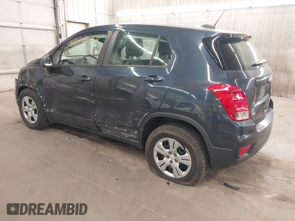 2018 Chevrolet Trax LS with VIN 3GNCJKSBXJL400731, listed as a IAAI auction lot 41827568 with 101,605 mi miles. Bid and sale history available at carsss.com. Image 3.