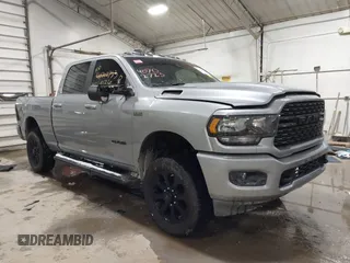 2022 Ram 2500 Big Horn with VIN 3C6UR5DJ7NG216185, listed as a IAAI auction lot 41271076 with 35,683 mi miles. Bid and sale history available at carsss.com. Image 1.