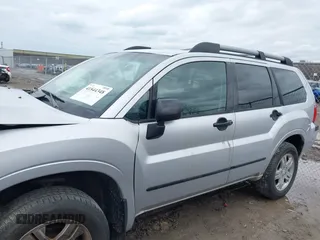 2005 Mitsubishi Endeavor LS with VIN 4A4MM21S65E020791, listed as a IAAI auction lot 41844348 with 208,007 mi miles. Bid and sale history available at carsss.com. Image 15.