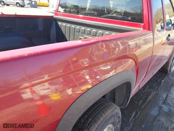 2005 Chevrolet Colorado LS Z71 with VIN 1GCDT196858245479, listed as a IAAI auction lot 41658962 with 138,216 mi miles. Bid and sale history available at carsss.com. Image 6.