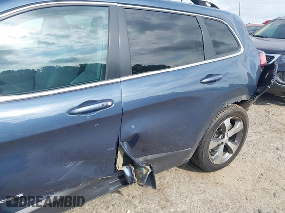 2020 Jeep Cherokee Limited с VIN 1C4PJLDB4LD638144, выставлен на аукционе IAAI как лот 42650099 с пробегом 98 678 миль миль и . История ставок и продаж доступна на DreamBid. Изображение 6.