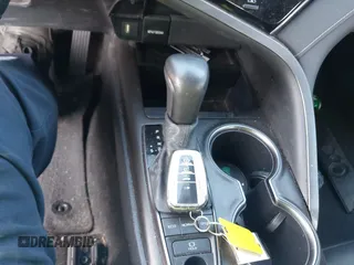 2021 Toyota Camry XSE z VIN 4T1K61AK1MU585677, wystawiony jako IAAI lot #42238920 z przebiegiem 90 089 mil mil oraz . Historia ofert i sprzedaży dostępna na DreamBid. Obrazek 11.