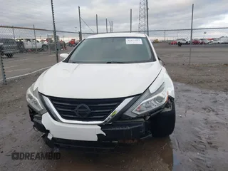 2017 Nissan Altima SR z VIN 1N4AL3AP9HC246828, wystawiony jako IAAI lot #41137292 z przebiegiem 132 851 mil mil oraz . Historia ofert i sprzedaży dostępna na DreamBid. Obrazek 12.