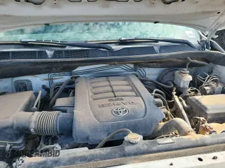 2011 Toyota Tundra with VIN 5TFUY5F1XBX198815, listed as a IAAI auction lot 42571444 with 281,114 mi miles and . Bid and sale history available at DreamBid. Image 24.