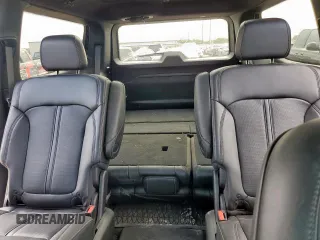 2023 Jeep Wagoneer Series II z VIN 1C4SJVBP2PS574417, wystawiony jako Copart lot #59399655 z przebiegiem 30 418 mil mil oraz Szkoda całkowita • Salvage title. Historia ofert i sprzedaży dostępna na DreamBid. Obrazek 10.