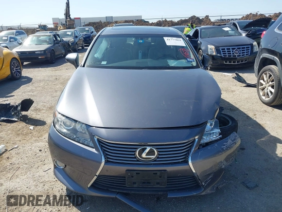 2013 Lexus ES 4dr Sdn with VIN JTHBK1GG5D2056861, listed as a IAAI auction lot 41777864 with 95,943 mi miles. Bid and sale history available at carsss.com. Image 12.