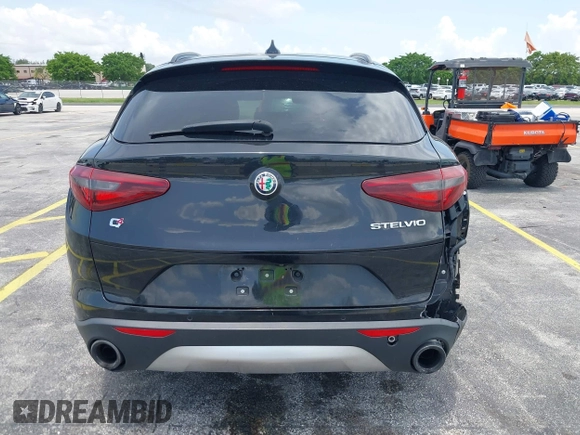 2018 Alfa Romeo Stelvio Sport z VIN ZASFAKPN8J7B58624, wystawiony jako IAAI lot #42380149 z przebiegiem 99 898 mil mil oraz . Historia ofert i sprzedaży dostępna na DreamBid. Obrazek 16.
