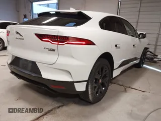 2019 Jaguar I-PACE HSE with VIN SADHD2S19K1F65778, listed as a IAAI auction lot 41370851 with 52,061 mi miles. Bid and sale history available at carsss.com. Image 4.