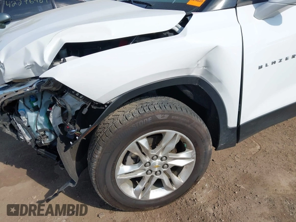 2019 Chevrolet Blazer z VIN 3GNKBCRS7KS668731, wystawiony jako IAAI lot #42266512 z przebiegiem 79 322 mil mil oraz . Historia ofert i sprzedaży dostępna na DreamBid. Obrazek 17.