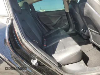 2023 Tesla Model 3 z VIN 5YJ3E1EA0PF619151, wystawiony jako Copart lot #72645774 z przebiegiem 17 725 mil mil oraz Szkoda całkowita • Salvage title. Historia ofert i sprzedaży dostępna na DreamBid. Obrazek 11.