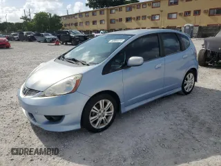 2009 Honda Fit Sport z VIN JHMGE88459S026082, wystawiony jako Copart lot #60984415 z przebiegiem 68 870 mil mil oraz Czysty tytuł • Clean title. Historia ofert i sprzedaży dostępna na DreamBid. Obrazek 1.