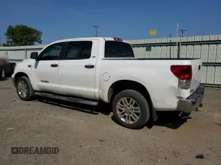 2013 Toyota Tundra z VIN 5TFDW5F11DX295393, wystawiony jako Copart lot #53049515 z przebiegiem 204 926 mil mil oraz Szkoda całkowita • Salvage title. Historia ofert i sprzedaży dostępna na DreamBid. Obrazek 2.