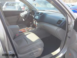 2013 Toyota Highlander Limited with VIN 5TDYK3EH5DS099723, listed as a IAAI auction lot 41565089 with 75,207 mi miles. Bid and sale history available at carsss.com. Image 5.