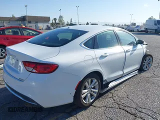 2015 Chrysler 200 Limited with VIN 1C3CCCAB2FN743877, listed as a IAAI auction lot 42000812 with 70,222 mi miles. Bid and sale history available at carsss.com. Image 4.