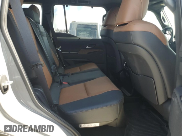 2024 Lexus GX 550 Luxury with VIN JTJVBCDX2R5009711, listed as a Copart auction lot 75074694 with 1,598 mi miles and Salvage title. Bid and sale history available at DreamBid. Image 11.