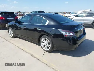 2012 Nissan Maxima SV z VIN 1N4AA5AP7CC845561, wystawiony jako IAAI lot #42006238 z przebiegiem 125 090 mil mil oraz . Historia ofert i sprzedaży dostępna na DreamBid. Obrazek 3.