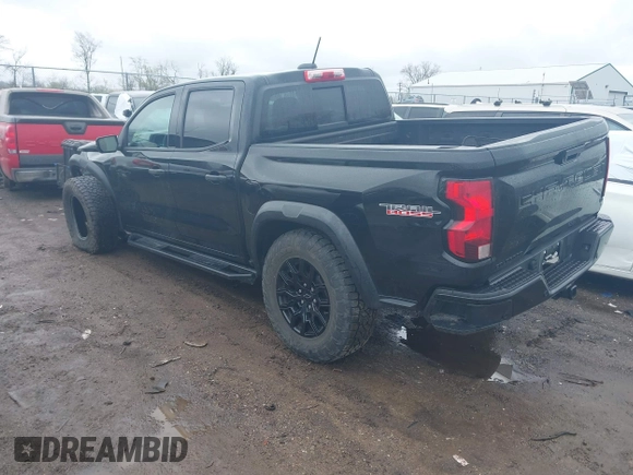 2023 Chevrolet Colorado 4WD Trail Boss with VIN 1GCPTEEK9P1196702, listed as a IAAI auction lot 41924581 with 21,882 mi miles. Bid and sale history available at carsss.com. Image 3.