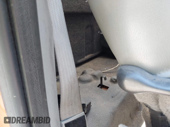 2003 Ford F-350 с VIN 1FDSF34L23EC39582, выставлен на аукционе IAAI как лот 42581958 с пробегом Не указан миль и . История ставок и продаж доступна на DreamBid. Изображение 8.