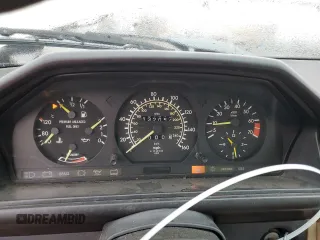 1987 Mercedes-Benz 300 E with VIN WDBEA30D0HA528424, listed as a Copart auction lot 84249444 with 132,054 mi miles and Clean Title. Bid and sale history available at carsss.com. Image 9.