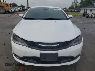2016 Chrysler 200 S z VIN 1C3CCCBB7GN119699, wystawiony jako Copart lot #54690215 z przebiegiem 172 312 mil mil oraz Szkoda całkowita • Salvage title. Historia ofert i sprzedaży dostępna na DreamBid. Obrazek 5.
