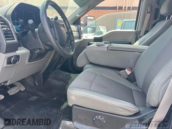 2019 Ford F-250 XL with VIN 1FT7W2BT5KED28715, listed as a IAAI auction lot 42764993 with 48,827 mi miles and . Bid and sale history available at DreamBid. Image 6.