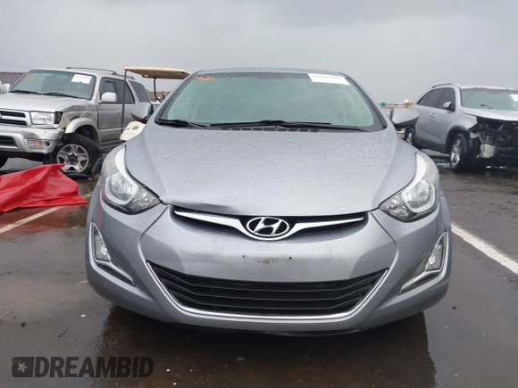 2015 Hyundai Elantra SE z VIN 5NPDH4AE7FH616818, wystawiony jako IAAI lot #41784684 z przebiegiem 107 377 mil mil oraz . Historia ofert i sprzedaży dostępna na DreamBid. Obrazek 12.