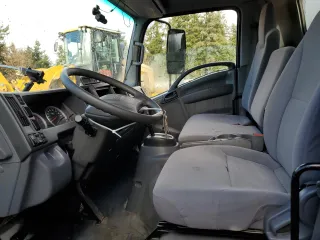 2019 Isuzu NQR IBT PWL with VIN JALE5W167K7304416, listed as a Copart auction lot 44810974 with 121,819 mi miles and Salvage Title. Bid and sale history available at carsss.com. Image 7.