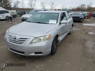 2009 Toyota Camry z VIN 4T1BE46K29U389669, wystawiony jako IAAI lot #41953360 z przebiegiem 176 136 mil mil oraz . Historia ofert i sprzedaży dostępna na DreamBid. Obrazek 2.