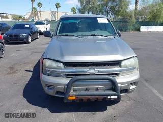 2002 Chevrolet TrailBlazer LTZ with VIN 1GNDT13S622388412, listed as a IAAI auction lot 41972546 with 206,473 mi miles. Bid and sale history available at carsss.com. Image 12.