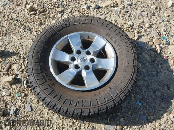 2013 Toyota 4Runner SR5 with VIN JTEZU5JR2D5048688, listed as a IAAI auction lot 41836819 with 163,853 mi miles and . Bid and sale history available at DreamBid. Image 12.