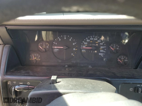 1993 Jeep Grand Cherokee Limited with VIN 1J4GZ78S3PC502345, listed as a Copart auction lot 46933805 with 121,652 mi miles and Salvage title. Bid and sale history available at DreamBid. Image 9.