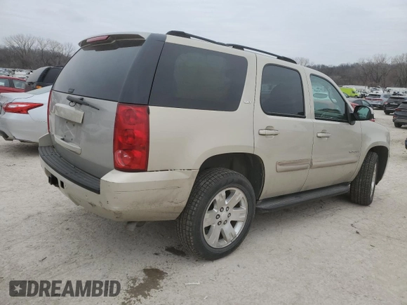 2007 GMC Yukon SLT with VIN 1GKFK13097R274362, listed as a Copart auction lot 44546475 with 224,044 mi miles and Salvage Title. Bid and sale history available at carsss.com. Image 3.