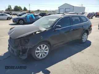 2013 Volkswagen Jetta TDI w/Sunroof & Nav с VIN 3VWPL7AJ6DM689290, выставлен на аукционе Copart как лот 64457325 с пробегом 110 285 миль миль и Списание • Salvage title. История ставок и продаж доступна на DreamBid. Изображение 1.