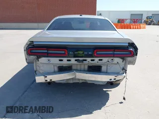 2015 Dodge Challenger SXT with VIN 2C3CDZAG2FH701021, listed as a IAAI auction lot 41986463 with 90,926 mi miles. Bid and sale history available at carsss.com. Image 6.