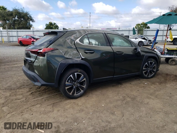 2021 Lexus UX 200 with VIN JTHX3JBH8M2036140, listed as a Copart auction lot 70534384 with 9,872 mi miles and Salvage title. Bid and sale history available at DreamBid. Image 3.