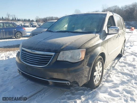 2012 Chrysler Town & Country Touring-L with VIN 2C4RC1CG9CR376817, listed as a IAAI auction lot 41628582 with 196,994 mi miles. Bid and sale history available at carsss.com. Image 17.