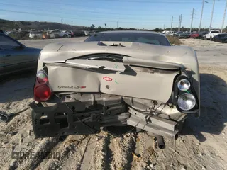 2004 Chevrolet Monte Carlo SS with VIN 2G1WX12K749295984, listed as a IAAI auction lot 35561007 with 1 mi miles. Bid and sale history available at carsss.com. Image 6.